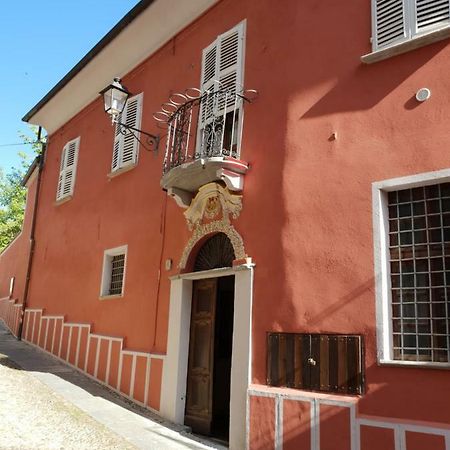 Aparthotel La Rocca Di Efisio Costigliole d'Asti Zewnętrze zdjęcie