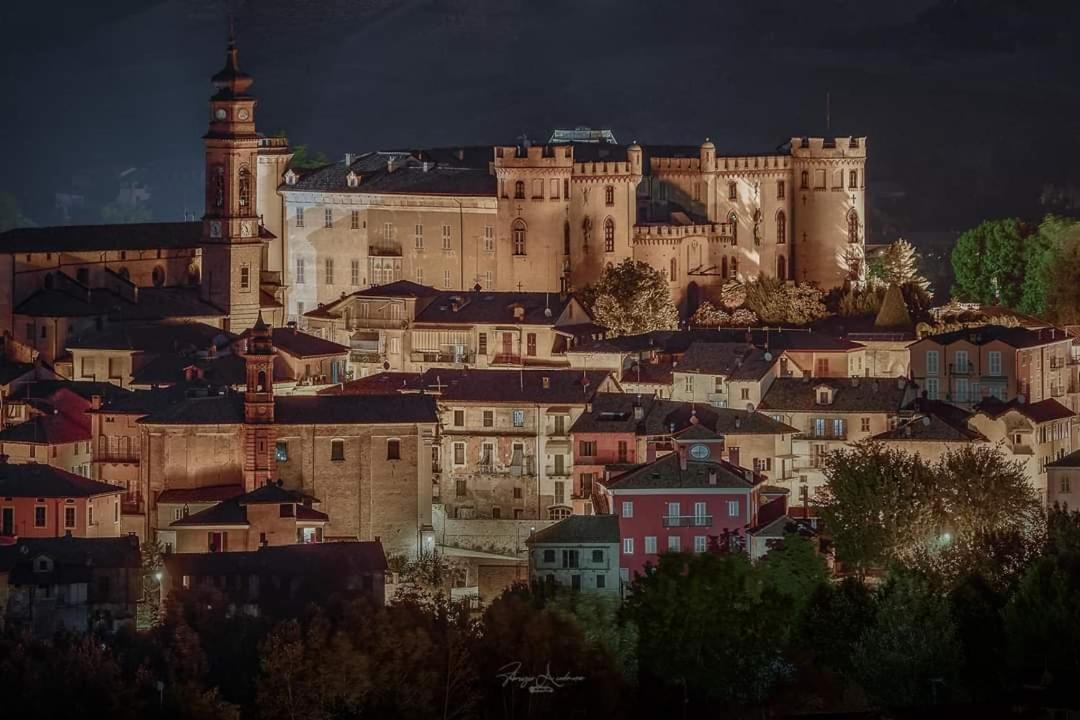 Aparthotel La Rocca Di Efisio Costigliole d'Asti Zewnętrze zdjęcie