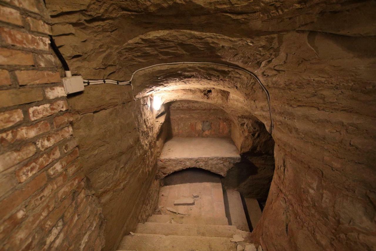 Aparthotel La Rocca Di Efisio Costigliole d'Asti Zewnętrze zdjęcie