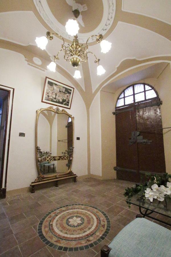 Aparthotel La Rocca Di Efisio Costigliole d'Asti Zewnętrze zdjęcie